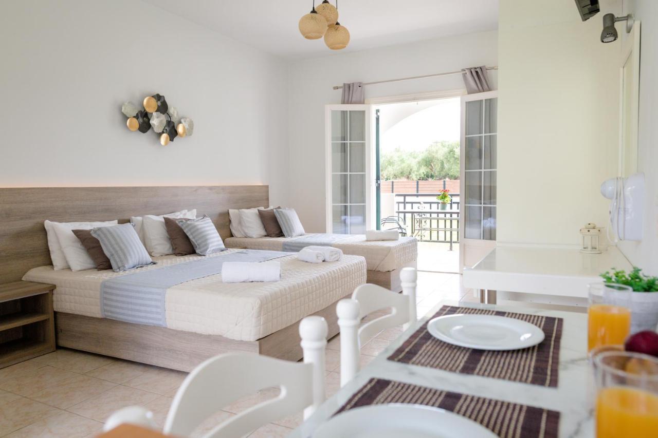 Tropical Apartments 阿里克斯 外观 照片