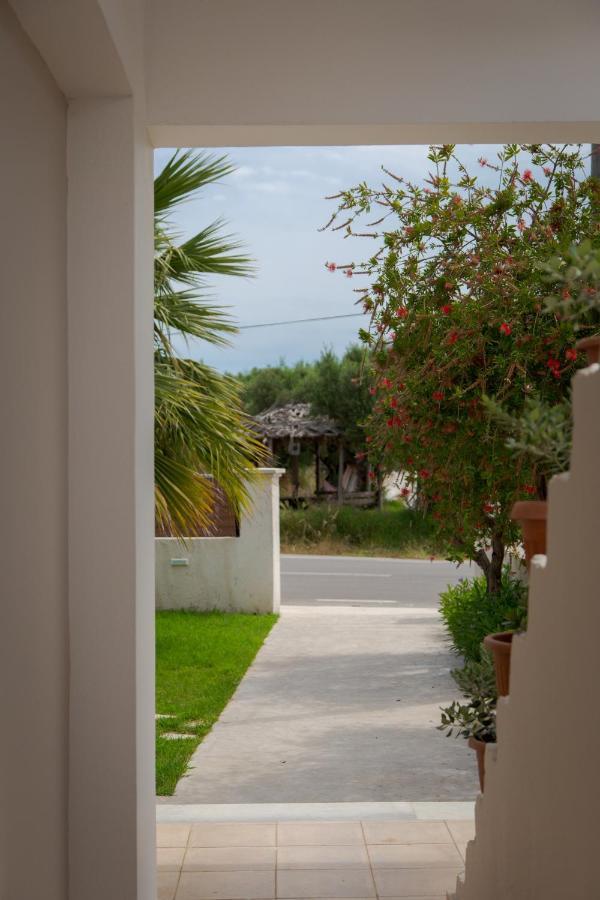 Tropical Apartments 阿里克斯 外观 照片